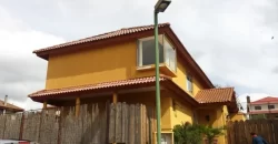 Moderna Casa Para Familia Grande En Jardin Del Lago