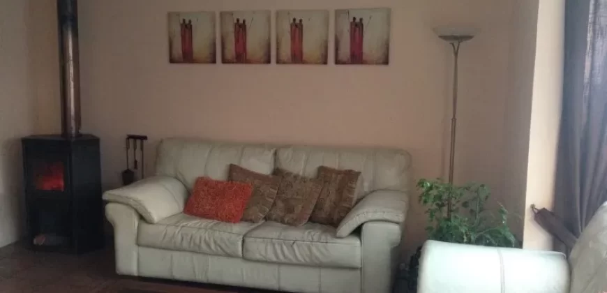 Moderna Casa Para Familia Grande En Jardin Del Lago