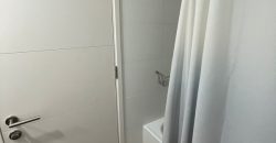 DEPARTAMENTO MODERNO Y CÓMODO A UNA CUADRA BORDE COSTERO