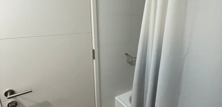 DEPARTAMENTO MODERNO Y CÓMODO A UNA CUADRA BORDE COSTERO