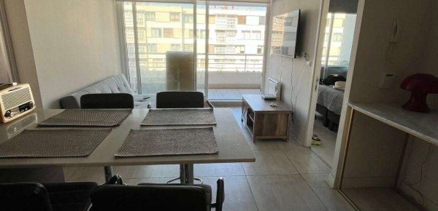 DEPARTAMENTO MODERNO Y CÓMODO A UNA CUADRA BORDE COSTERO