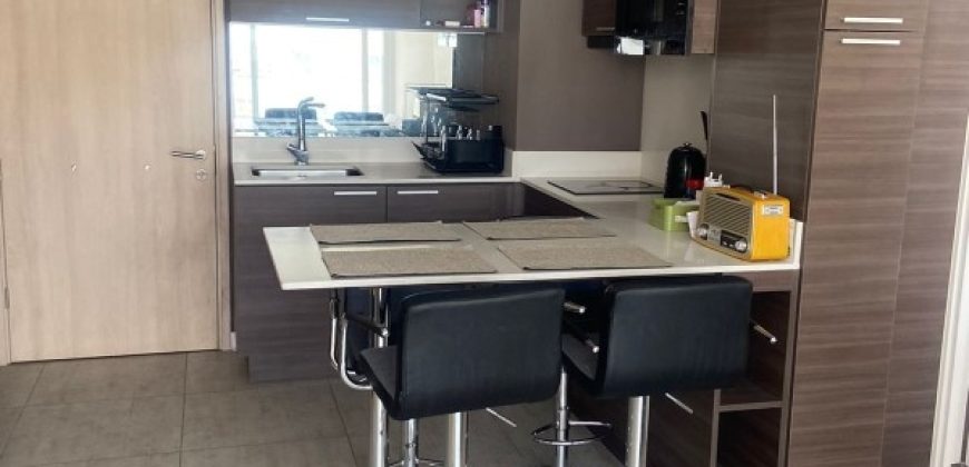 DEPARTAMENTO MODERNO Y CÓMODO A UNA CUADRA BORDE COSTERO